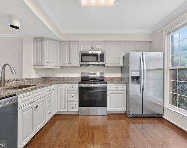 3736 Angelton Court - Photo Thumbnail 16