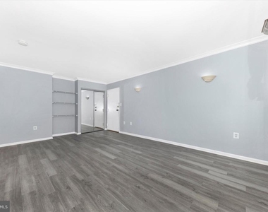 884 College Parkway - Photo Thumbnail 8
