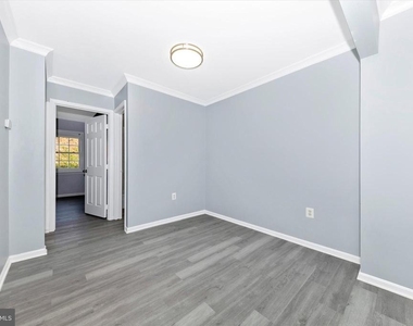 884 College Parkway - Photo Thumbnail 19