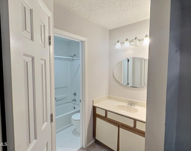 3803 Chimney Ridge - Photo Thumbnail 7