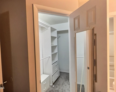 3803 Chimney Ridge - Photo Thumbnail 10