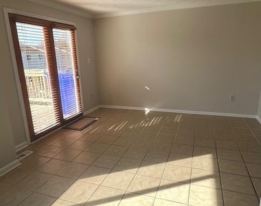 6627 Haydown Court - Photo Thumbnail 5
