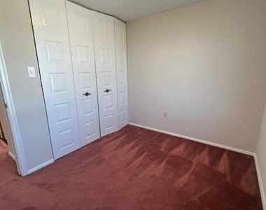 6627 Haydown Court - Photo Thumbnail 11