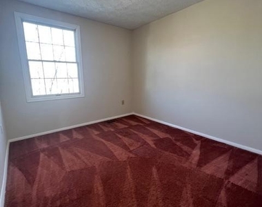 6627 Haydown Court - Photo Thumbnail 17
