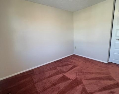 6627 Haydown Court - Photo Thumbnail 10