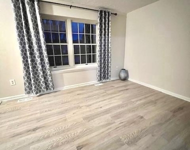 6627 Haydown Court - Photo Thumbnail 6