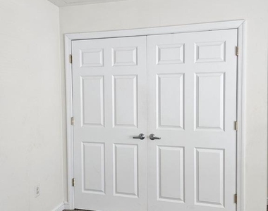 101b W Sunset Avenue - Photo Thumbnail 9