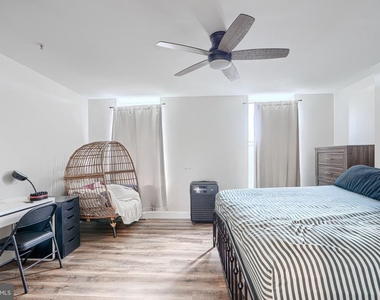 1729 Guilford Avenue - Photo Thumbnail 7