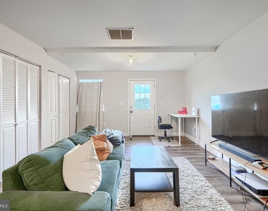 1729 Guilford Avenue - Photo Thumbnail 1