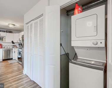 1729 Guilford Avenue - Photo Thumbnail 6
