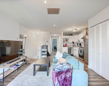 1729 Guilford Avenue - Photo Thumbnail 2