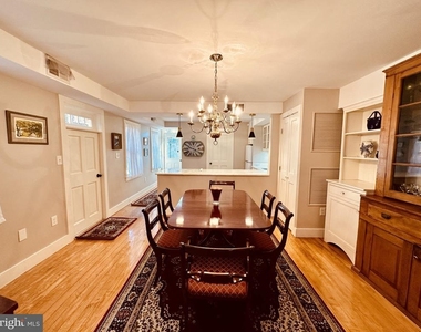 1627 Aliceanna Street - Photo Thumbnail 13