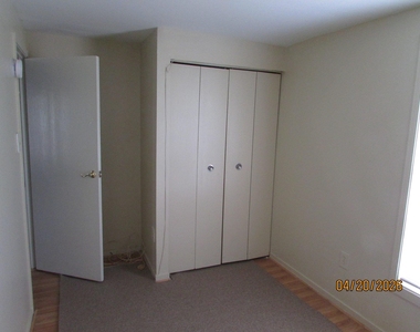 1518 1/2 W Lexington Street Sw - Photo Thumbnail 5