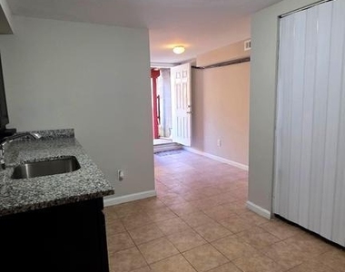 539 N Luzerne Avenue - Photo Thumbnail 25