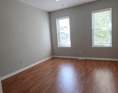539 N Luzerne Avenue - Photo Thumbnail 14