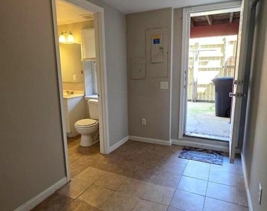 539 N Luzerne Avenue - Photo Thumbnail 27