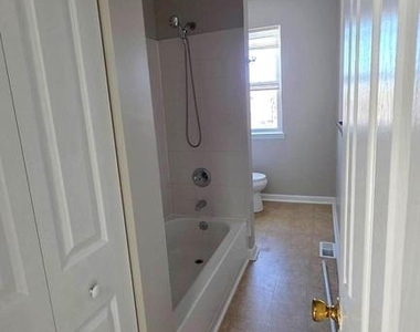 539 N Luzerne Avenue - Photo Thumbnail 11