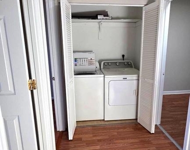 539 N Luzerne Avenue - Photo Thumbnail 10