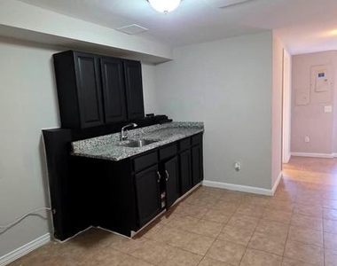 539 N Luzerne Avenue - Photo Thumbnail 26