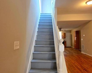 539 N Luzerne Avenue - Photo Thumbnail 9