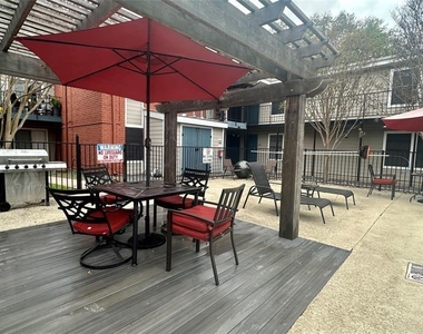 5426 Menchaca Rd - Photo Thumbnail 3