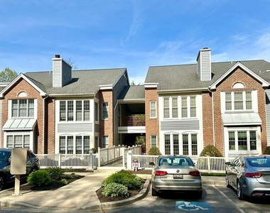 2700 Summerview Way - Photo Thumbnail 1