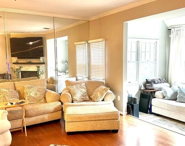 2700 Summerview Way - Photo Thumbnail 2