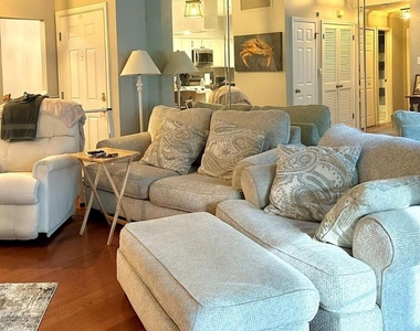2700 Summerview Way - Photo Thumbnail 3