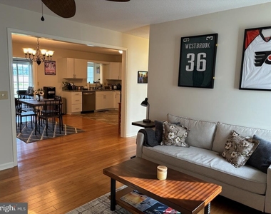 636 Hammond Drive - Photo Thumbnail 1