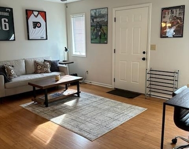 636 Hammond Drive - Photo Thumbnail 2