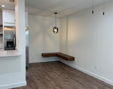2124 Burton Dr - Photo Thumbnail 2
