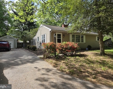 4 Carolee Drive - Photo Thumbnail 1