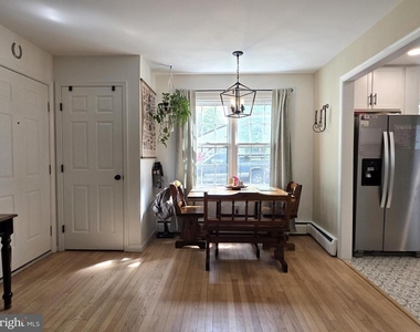 4 Carolee Drive - Photo Thumbnail 7
