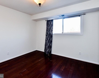 1386 Bryant Street Ne - Photo Thumbnail 18