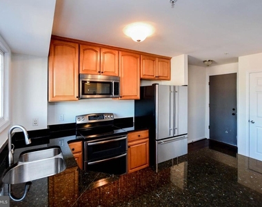 1386 Bryant Street Ne - Photo Thumbnail 9