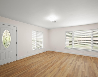 3808 Tonkawa Trl - Photo Thumbnail 9