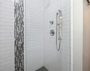 1804 Pearl St - Photo Thumbnail 11
