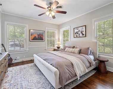 1804 Pearl St - Photo Thumbnail 12