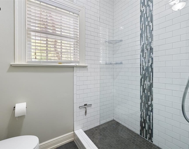 1804 Pearl St - Photo Thumbnail 14