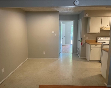 1085 Linde Ave - Photo Thumbnail 2