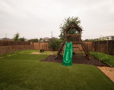2105 Ebony Dove St - Photo Thumbnail 27