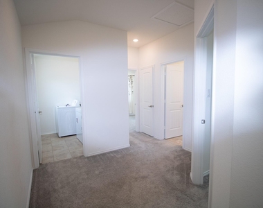 2105 Ebony Dove St - Photo Thumbnail 18