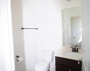 2105 Ebony Dove St - Photo Thumbnail 10