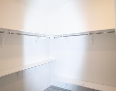 2105 Ebony Dove St - Photo Thumbnail 15