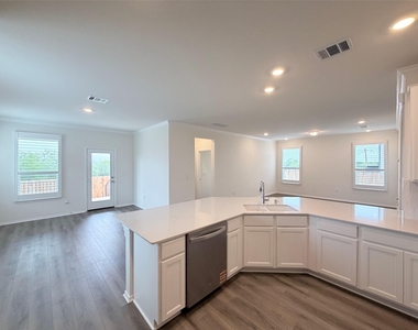 12901 Staywell Way - Photo Thumbnail 8