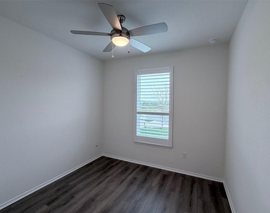 12901 Staywell Way - Photo Thumbnail 16