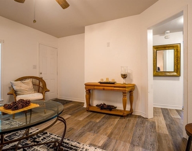 103 N Avenue Q Ave - Photo Thumbnail 20