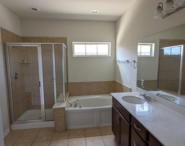 7220 Wyoming Springs Dr - Photo Thumbnail 8
