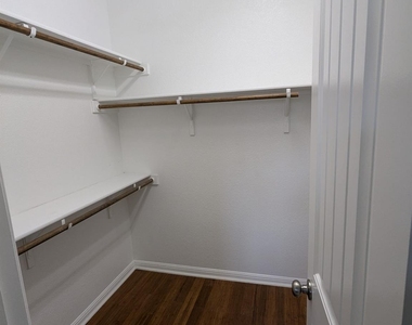 7220 Wyoming Springs Dr - Photo Thumbnail 9