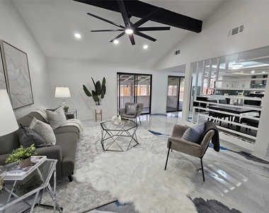 10706 Berthound Dr - Photo Thumbnail 2